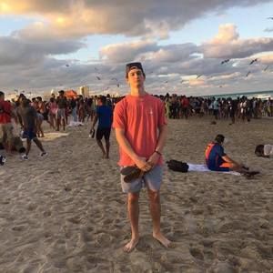 Meet your Posher, Grant